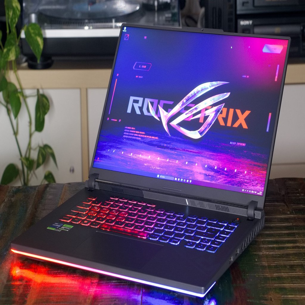 ASUS ROG Strix Gaming Laptop - Image 2